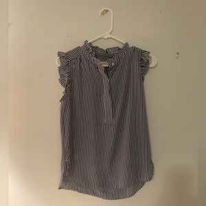 Loft seersucker blue and white blouse💙🤍